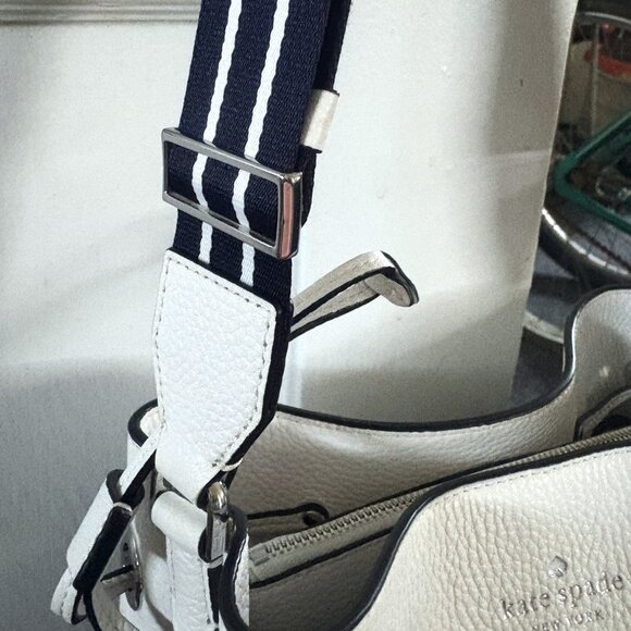 Kate Spade Marti Dark Denim Shoulder Bag with White Pebbled Leather Accents NWOT - Picture 7 of 12